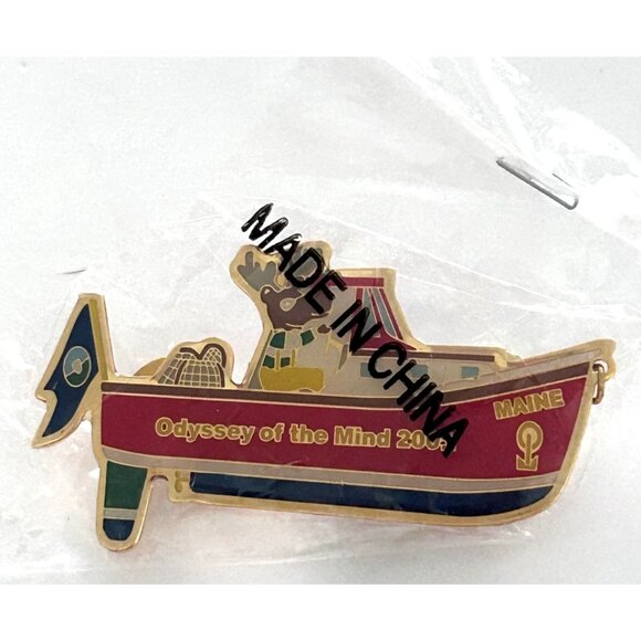 Vintage Odyssey of the Mind Maine 2001 Moose Boat Dangle Lobster 2 Pin Set - Picture 1 of 3